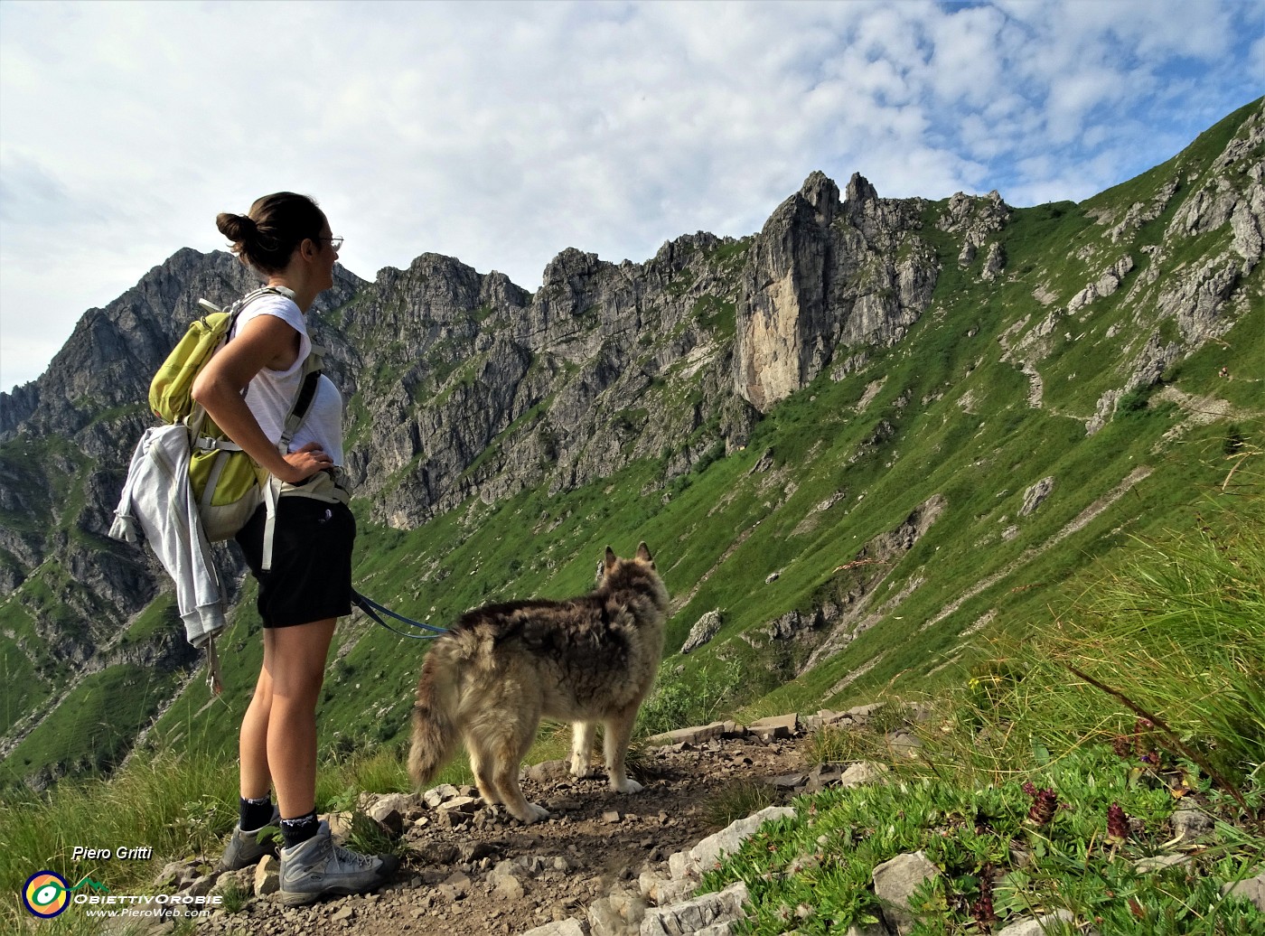 20 Dal Col dei  Brassamonti (1755 m) al Passo La forca (1848 m).JPG -                                